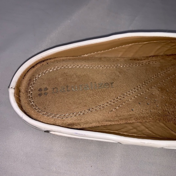 Naturalizer Gossip White Mules Slip Ons - Picture 6 of 8